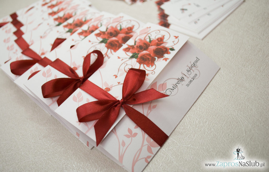 Unikatowe zaproszenia ślubne z kwiatami. Czerwone róże i wstążka w bordowym kolorze. ZAP-93-06 (3)