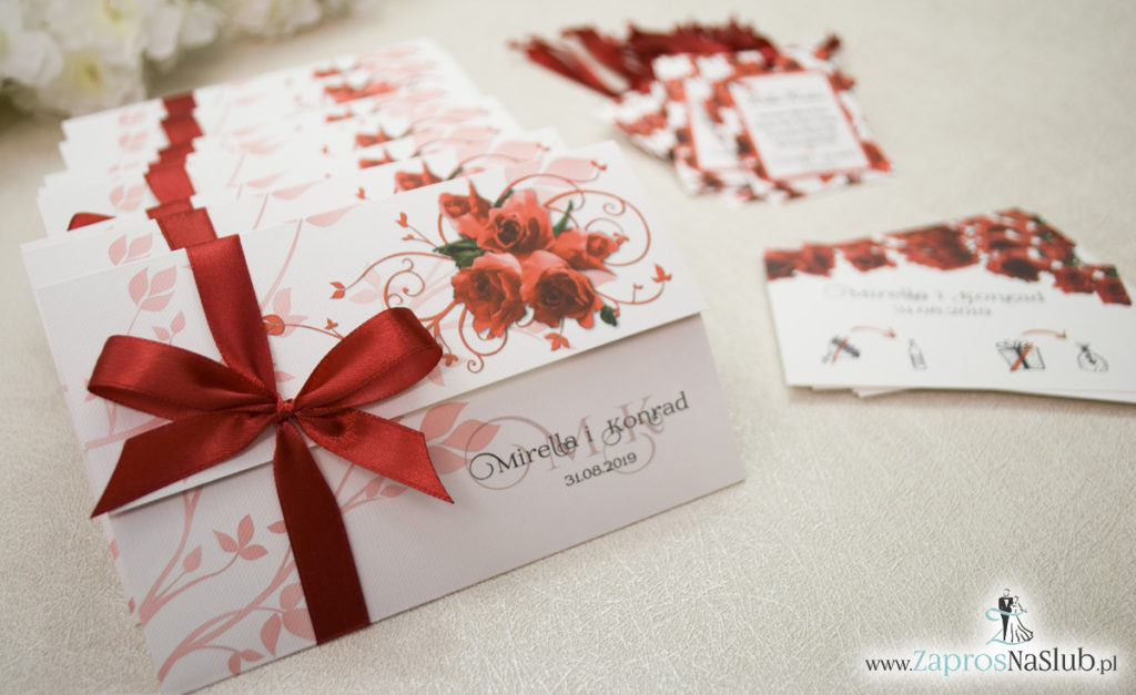 Unikatowe zaproszenia ślubne z kwiatami. Czerwone róże i wstążka w bordowym kolorze. ZAP-93-06 (6)