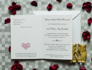 Klasyczne zaproszenia ślubne z sercem składającym się z mniejszych serc. Wszystkie w odcieniach różu. ZAP-57-04