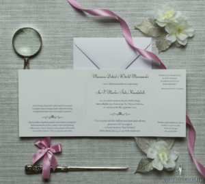 Urocze zaproszenia ślubne z różowymi kropkami na białym tle oraz różową wstążką. ZAP-81-02