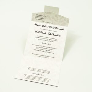 Zaproszenia z różowo-białym motywem florystycznym w kształcie koperty. ZAP-15-02