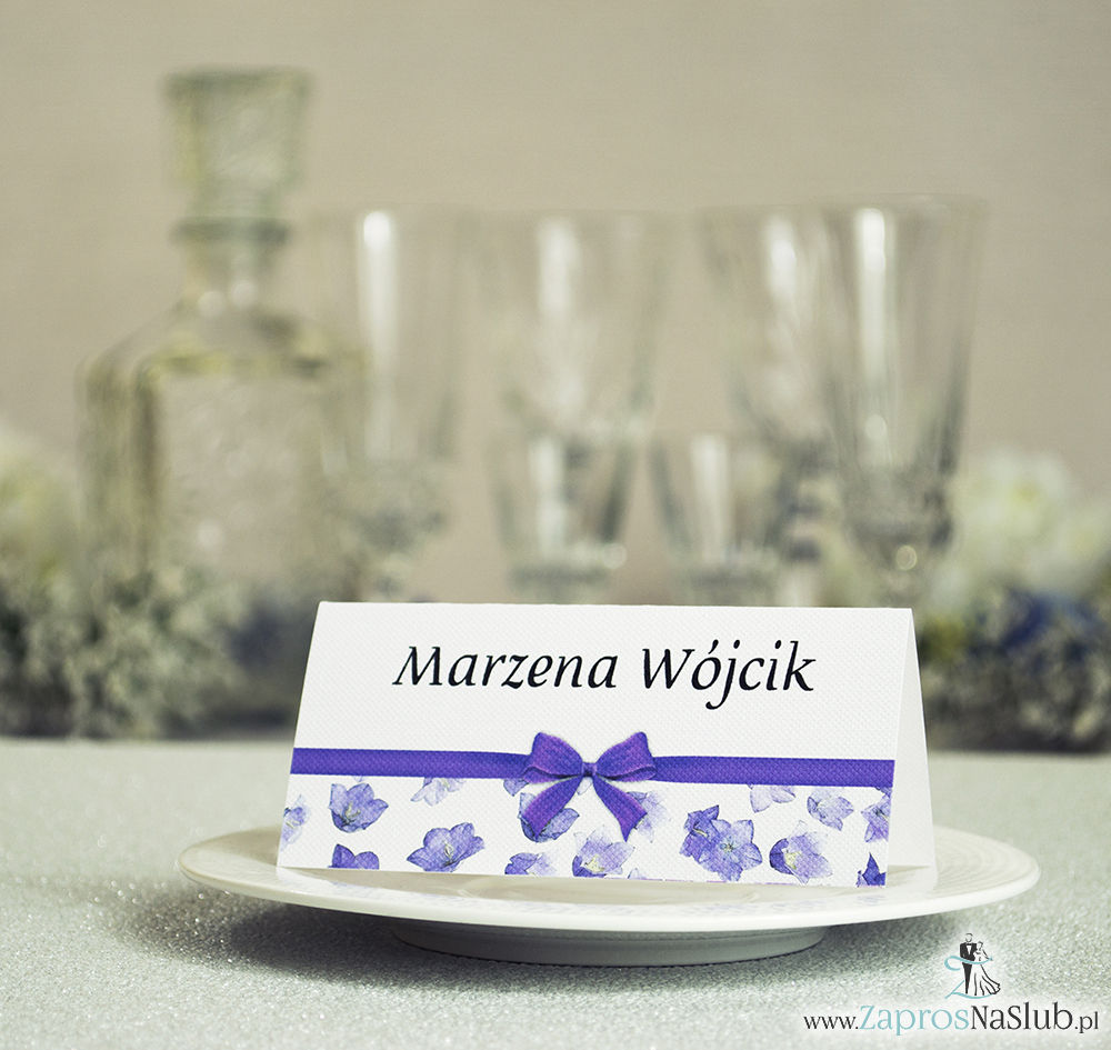 WIN-117 Kwiatowe winietki ślubne - składane na pół. Fioletowe kwiaty polne z malowaną, poziomą wstążką - zaproszenia na ślub zaproszenie ślubne