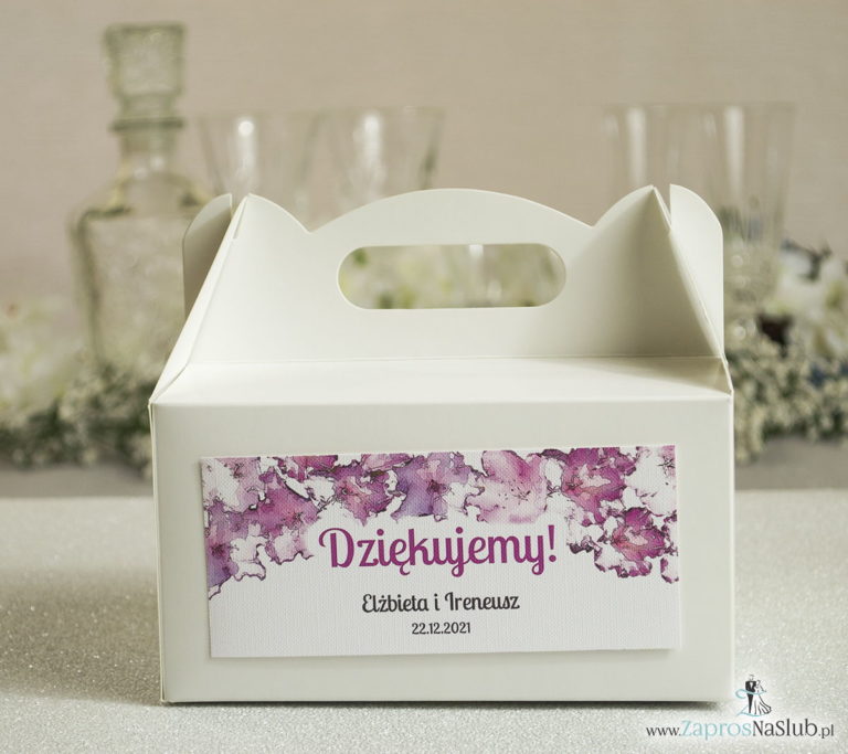 Kwiatowe pudełka na ciasta - podziękowania dla gości w formie pudełek na ciasto z motywem kwiatów rododendronu