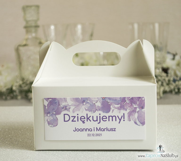 Kwiatowe pudełka na ciasta – podziękowania dla gości w formie pudełek na ciasto z motywem kwiatów bzu - ZaprosNaSlub