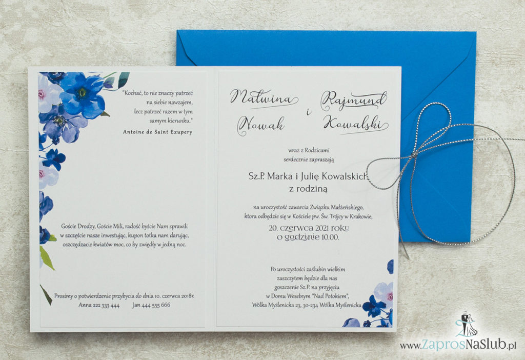 kwiatowe-zaproszenia-ślubne-z-wklejanym-wnętrzem-i-srebrnym-metalizowanym-sznurkiem-oraz-niebieską-kopertą
