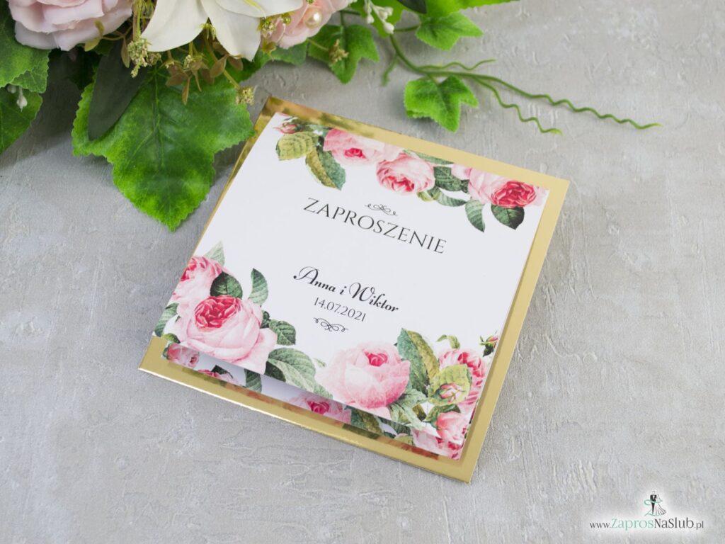 Zaproszenie ślubne na złotym papierze z efektem lustra, motywem kwiatów róży oraz zielonych liści ZAP-110
