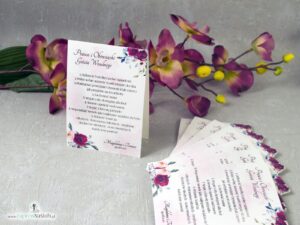 Prawa i obowiązki gościa weselnego z bordowymi i różowymi kwiatami na delikatnym tle. PiOGW-41-06
