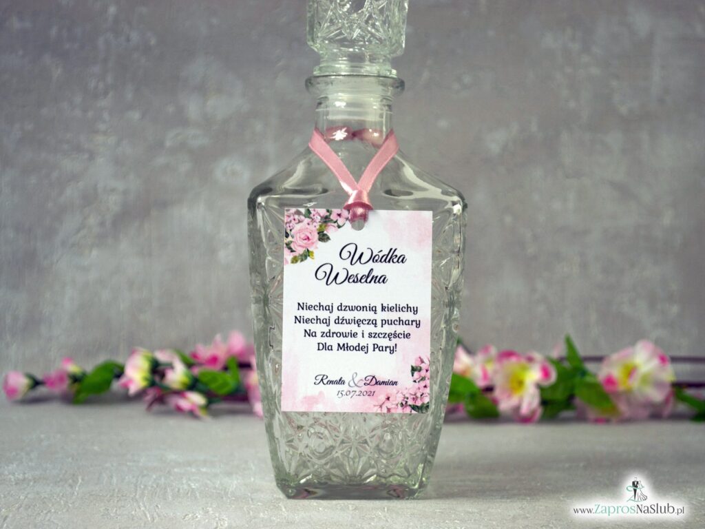 Zawieszka na wódkę różowa, z kwiatami i tłem, delikatne modne zawieszki na alkohol ZAW-41-23-min