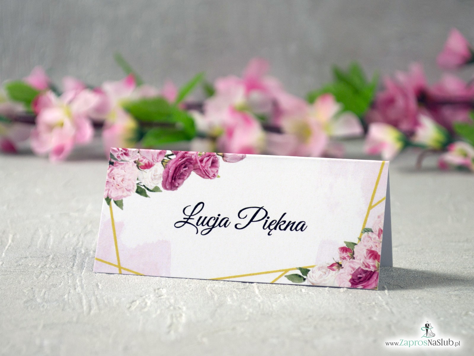 Winietki ślubna na stół z różowymi kwiatami, złotymi liniami i delikatnym tłem, geometryczne. WIN-131  - Zaproszenia ślubne ZaprosNaSlub