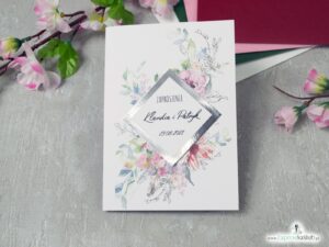 Zaproszenia ślubne z różowymi kwiatami, konturami oraz motywem na srebrnym papierze z efektem lustra.. ZAP-129