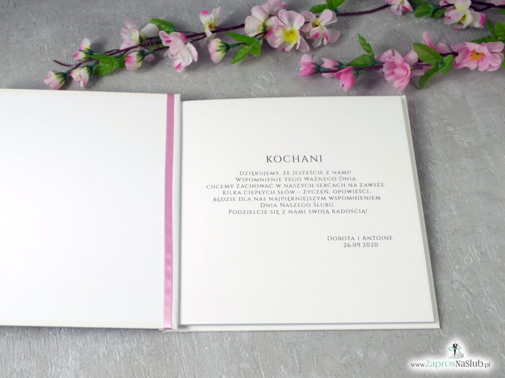 Księga gości z delikatnymi różowymi i białymi kwiatami KSG-41-12