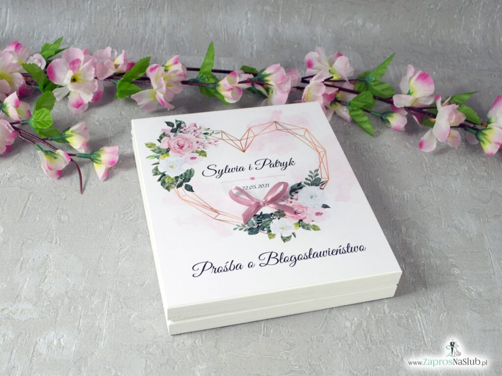 Prośba o błogosławieństwo rodziców w drewnianym pudełeczku z białymi i różowymi kwiatami POB-41-12