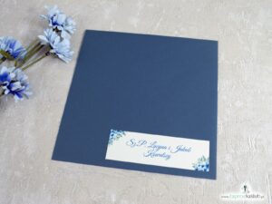 Naklejka na kopertę z personalizacją, niebieskie kwiaty NAK-41-22